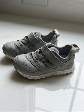 Tsukihoshi Kids' Charge BTS Light Gray Athletic Sneakers size 9.5